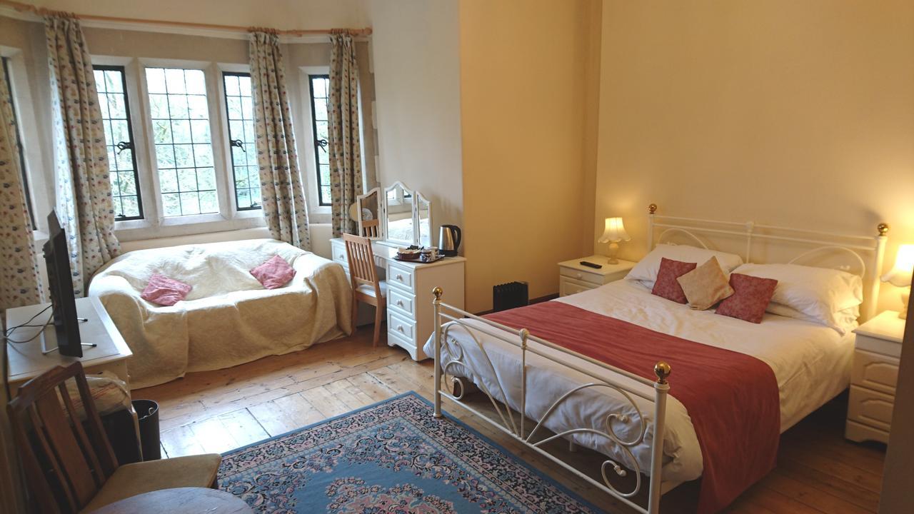 Cleeve House Bed and Breakfast Melksham Exterior foto