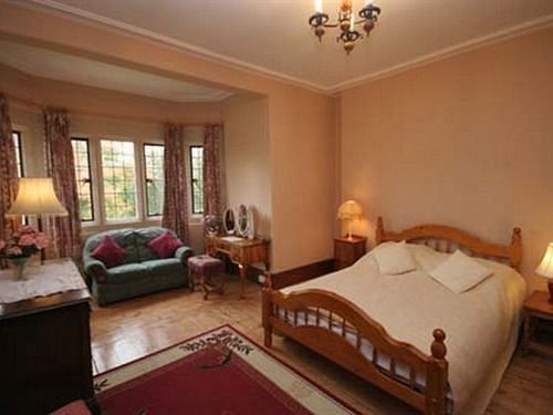 Cleeve House Bed and Breakfast Melksham Exterior foto