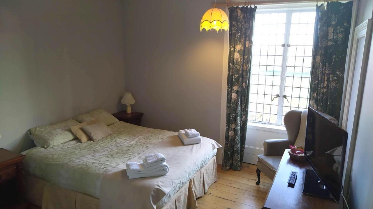 Cleeve House Bed and Breakfast Melksham Exterior foto